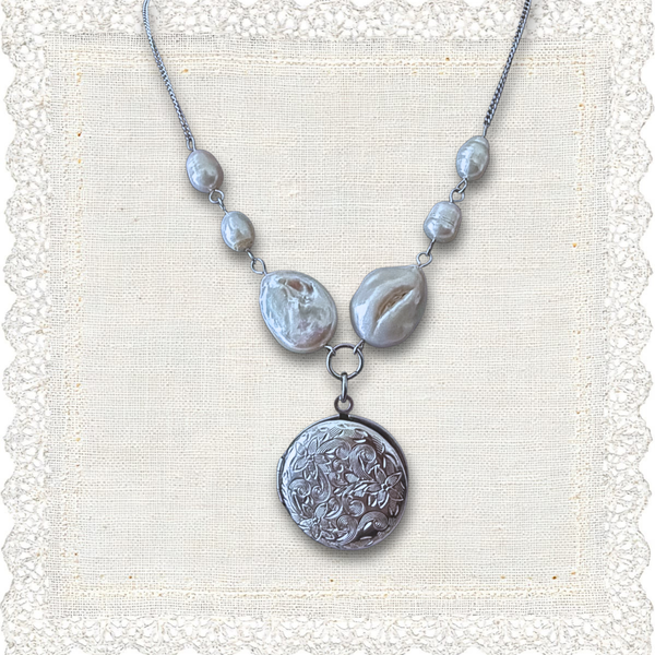 “Childhood memory” locket necklace