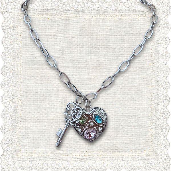 “Dear diary” necklace