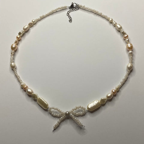 “Coquette” necklace