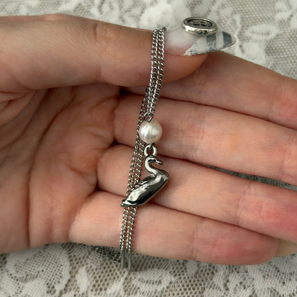 “Swan lake” necklace