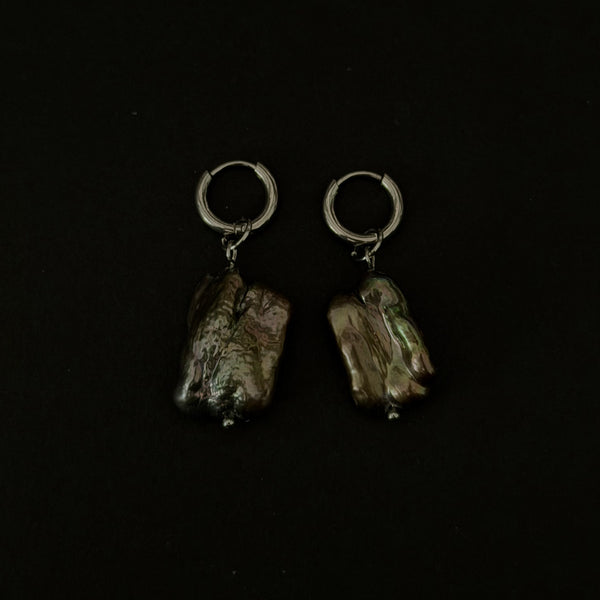 “Fatale” earrings
